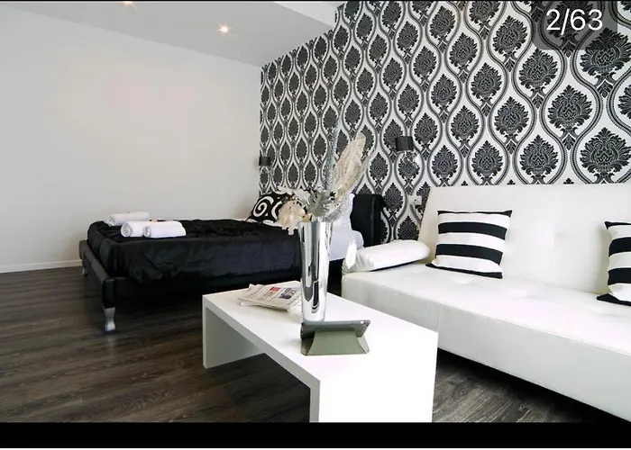 Key Luxury House בית הארחה 4*